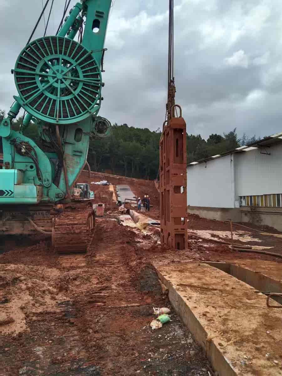 基坑支护-成槽机施工