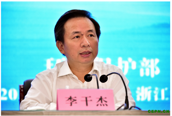 1505972857473880.png blob.png